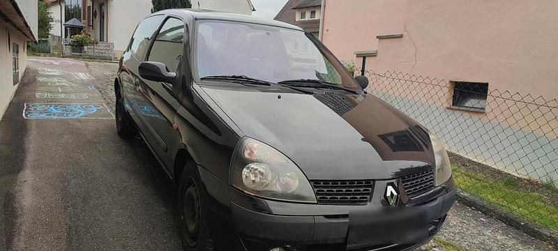 Schwarz Gebraucht 2003 Renault Clio II Kleinwagen | 1.390 € (Fairer Preis) - Bild 1/4