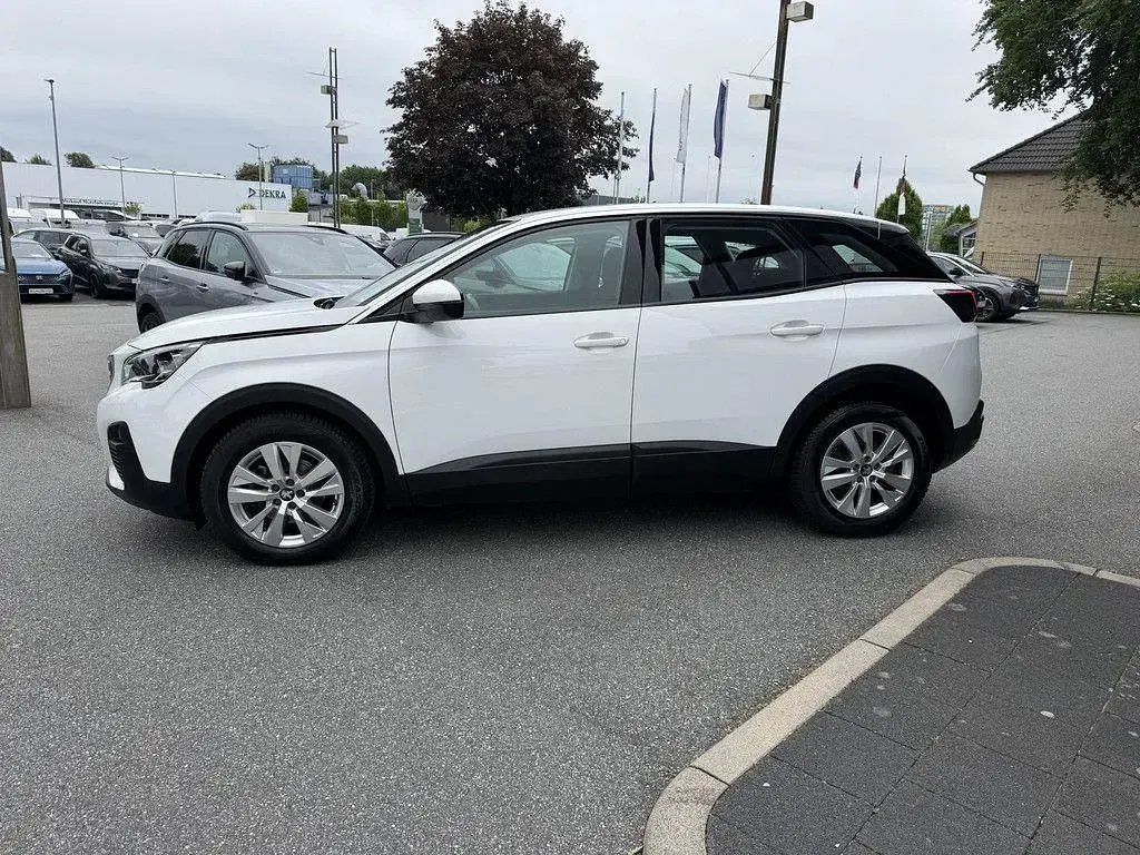 Gebraucht Peugeot 3008 Access 131 PS (96 kW) 2018 Weiß SUV