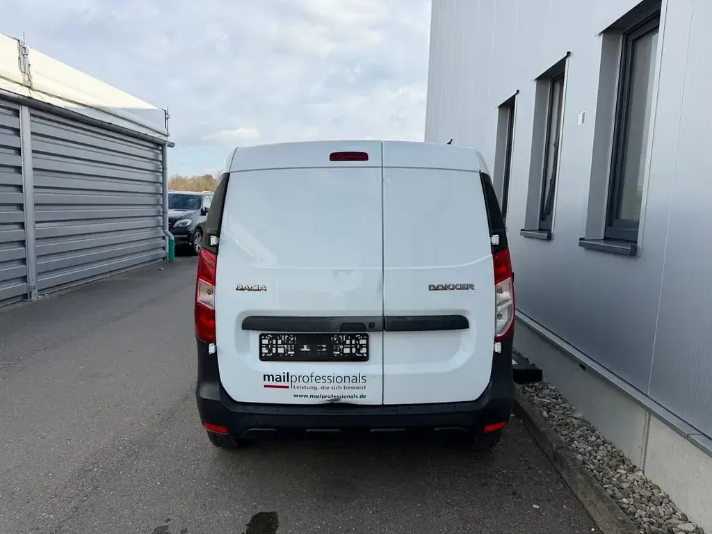 Second-hand Dacia Dokker 75 CP (55 kW) 2014 Alb Monovolum