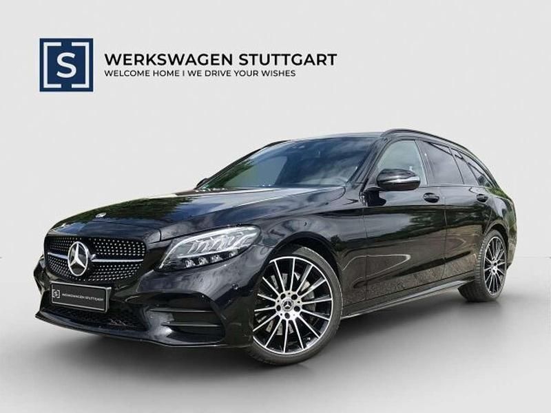 Lack obsidianschwarz Gebraucht 2020 Mercedes C300 AMG Kombi | 38.489 € - Bild 1/4