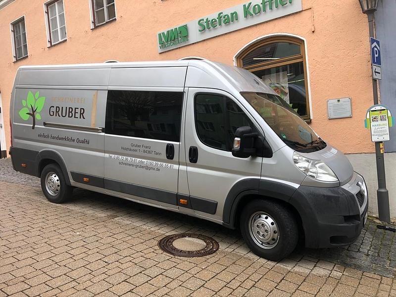 Gebraucht Peugeot Boxer 135 PS (99 kW) 2012 Grau Van