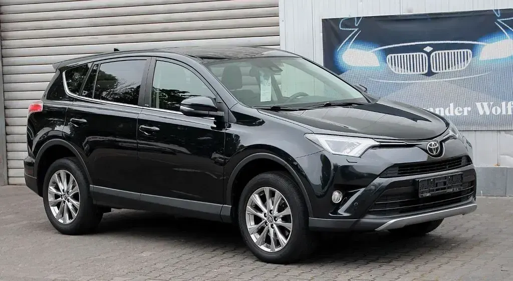 Gebraucht Toyota RAV4 Edition-S 143 PS (105 kW) 2017 Schwarz SUV