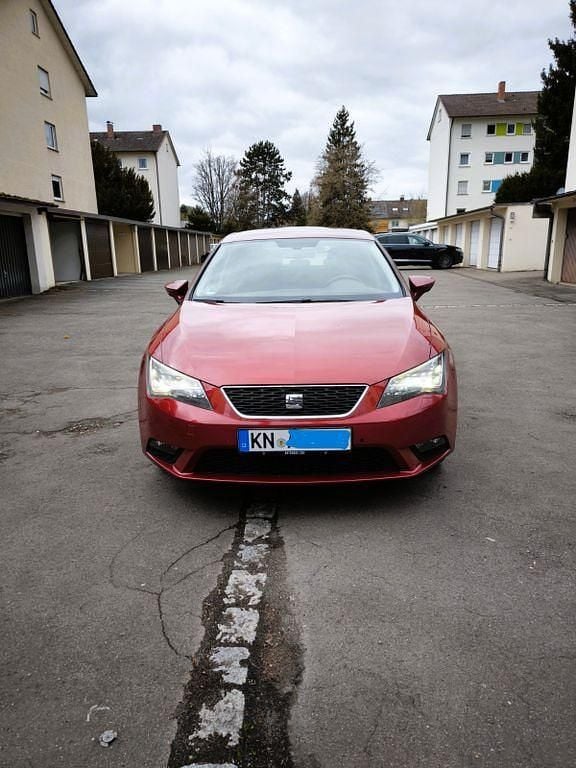 Gebraucht Seat Leon 140 PS (102 kW) 2013 Rot Limousine