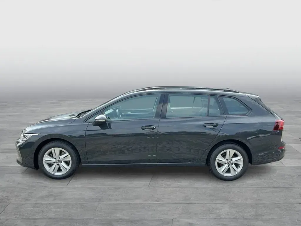 Gebraucht VW Golf VIII Life 116 PS (85 kW) 2024 Grau Kombi
