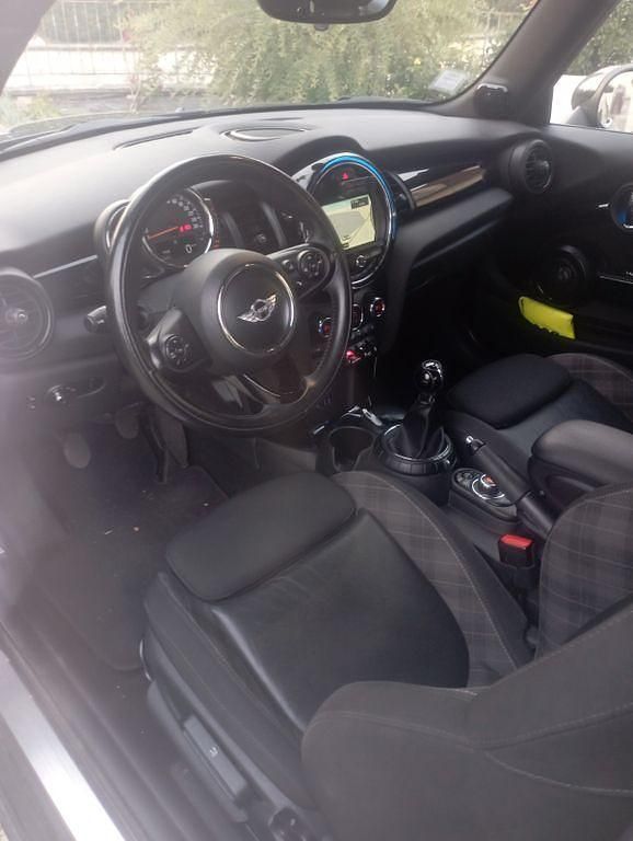 Gebraucht Mini Cooper D 116 PS (85 kW) 2016 Schwarz Kleinwagen