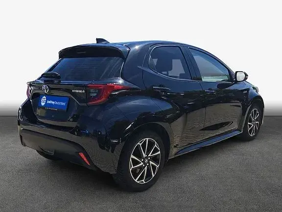 Gebraucht Toyota Yaris Basis 116 PS (85 kW) 2021 Mysticschwarz mica Kleinwagen