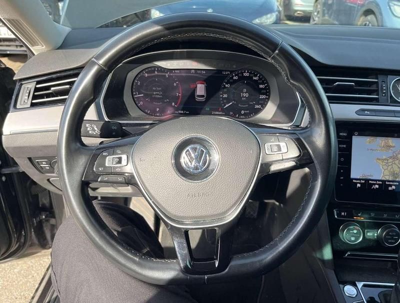 Gebraucht VW Passat Highline 150 PS (110 kW) 2019 Grau Kombi