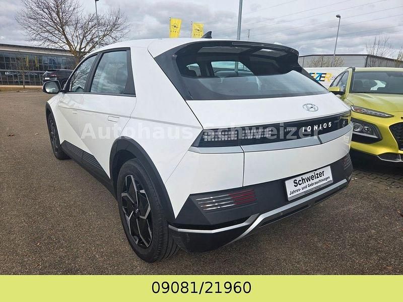 Gebraucht Hyundai Ioniq 5 Basis 125 kW (170 PS) 2022 Weiß SUV