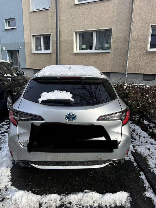 Gebraucht Toyota Corolla Team 152 PS (111 kW) 2022 Silber Limousine