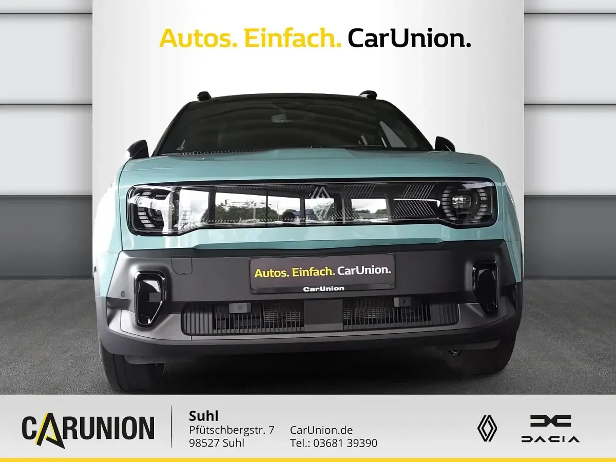 Gebraucht Renault 4 E-Tech Iconic 110 kW (150 PS) 2025 Hautsdefrancegrün, black pearlschwarz metallic SUV