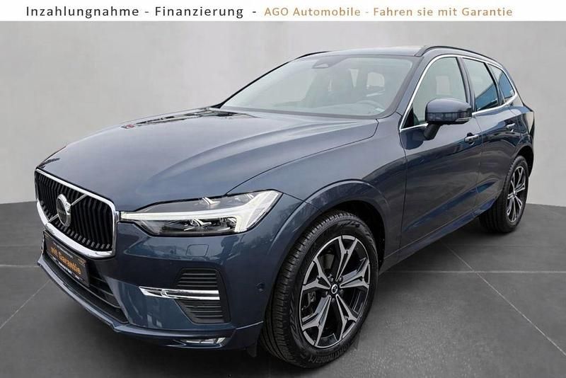 Gebraucht Volvo XC60 Momentum 197 PS (144 kW) 2022 Blau SUV