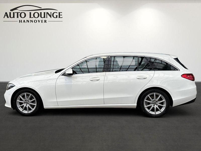 Gebraucht Mercedes C200 163 PS (119 kW) 2022 Weiß Kombi
