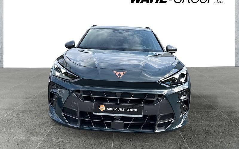 Second-hand Cupra Terramar VZ 265 CP (194 kW) 2025 Albastru SUV