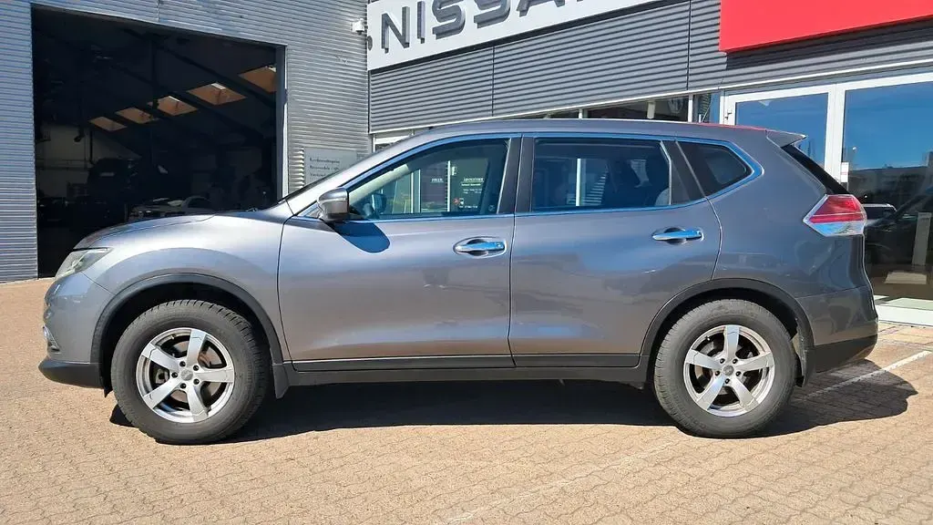 Gebraucht Nissan X-Trail Visia 131 PS (96 kW) 2015 Grau SUV