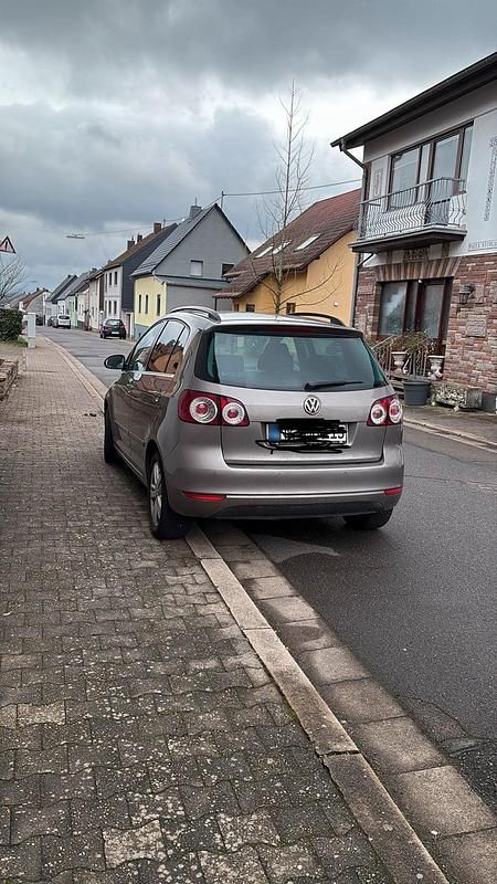 Second-hand VW Golf VII 85 CP (62 kW) 2013 Maro Hatchback