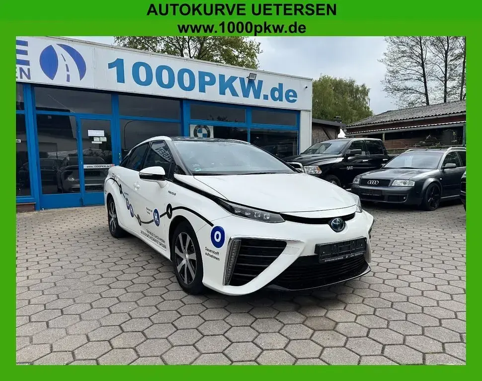 Gebraucht Toyota Mirai 154 PS (113 kW) 2017 Weiß Limousine