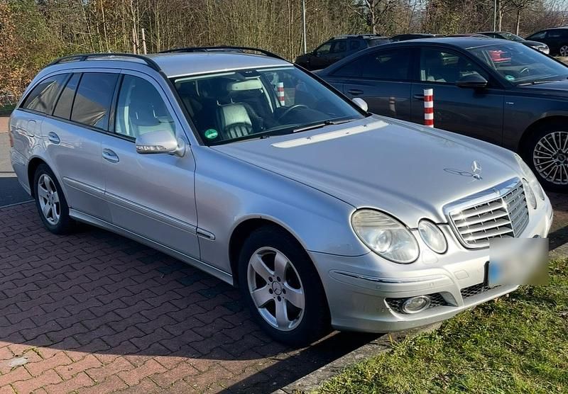 Silber Gebraucht 2007 Mercedes E280 Kombi | 3.300 € (Superpreis) - Bild 1/4