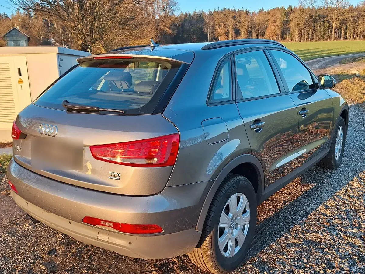 Gebraucht Audi Q3 140 PS (102 kW) 2015 Grau SUV
