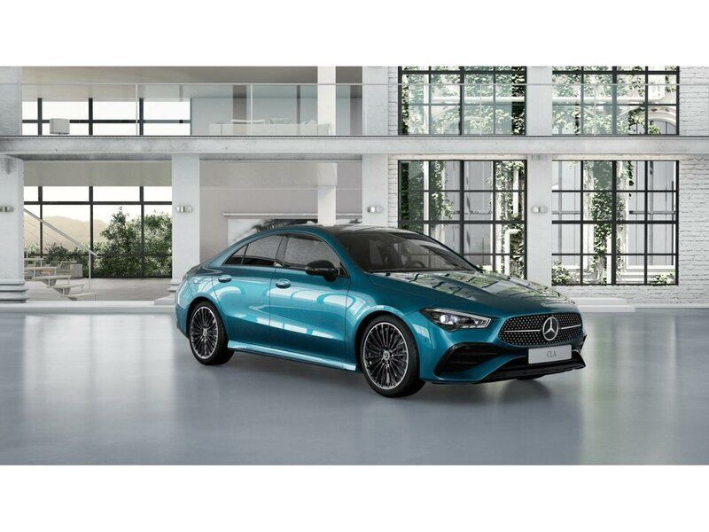 Gebraucht Mercedes CLA250e AMG 163 PS (119 kW) 2024 Metalliclack hyperblau Coupé