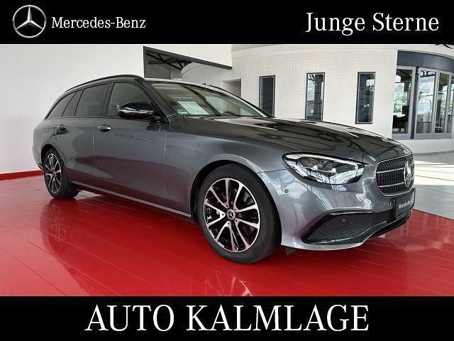 Grau Gebraucht 2022 Mercedes E220 Avantgarde Limousine | 36.780 € (Fairer Preis) - Bild 1/4