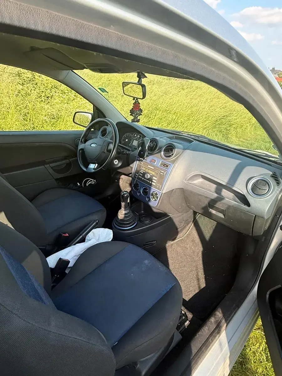 Gebraucht Ford Focus 85 PS (62 kW) 2008 Silber Kleinwagen