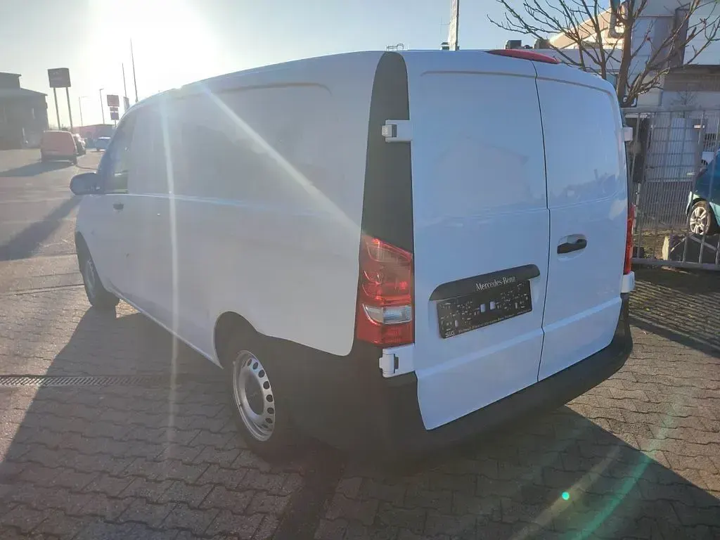 Gebraucht Mercedes Vito 136 PS (100 kW) 2019 Weiß Van