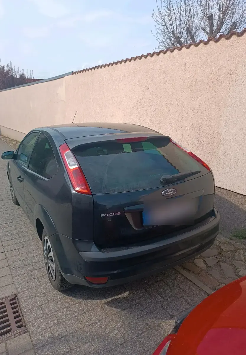Gebraucht Ford Focus 116 PS (85 kW) 2006 Schwarz Coupé