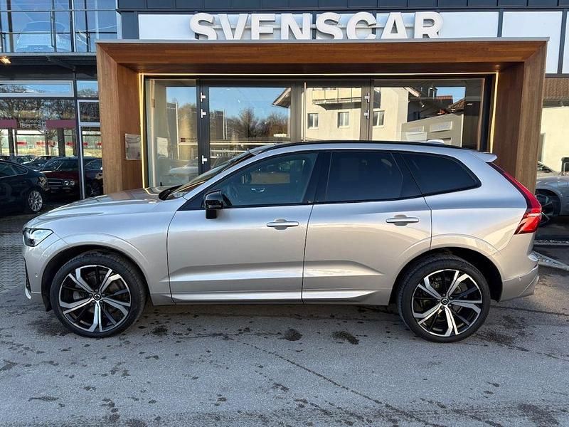 Gebraucht Volvo XC60 Ultimate 197 PS (144 kW) 2023 Bright dusk metallic SUV