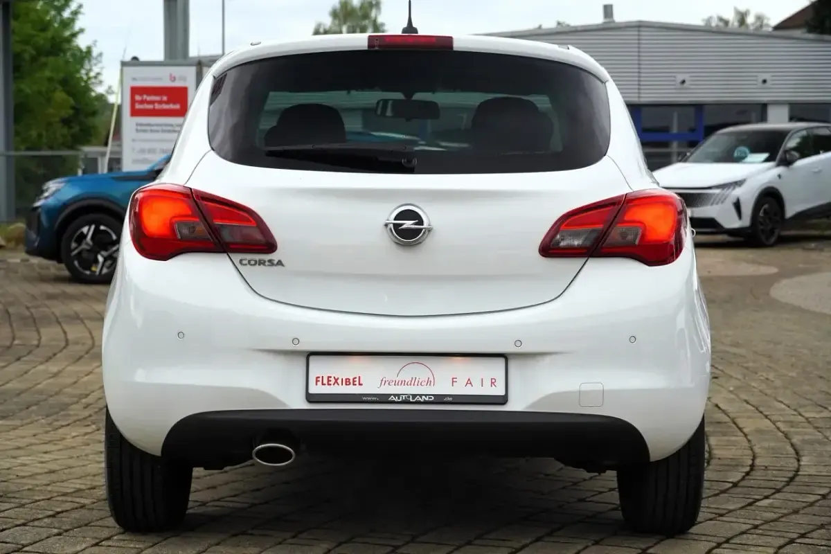 Gebraucht Opel Corsa 101 PS (74 kW) 2019 Weiß Kleinwagen