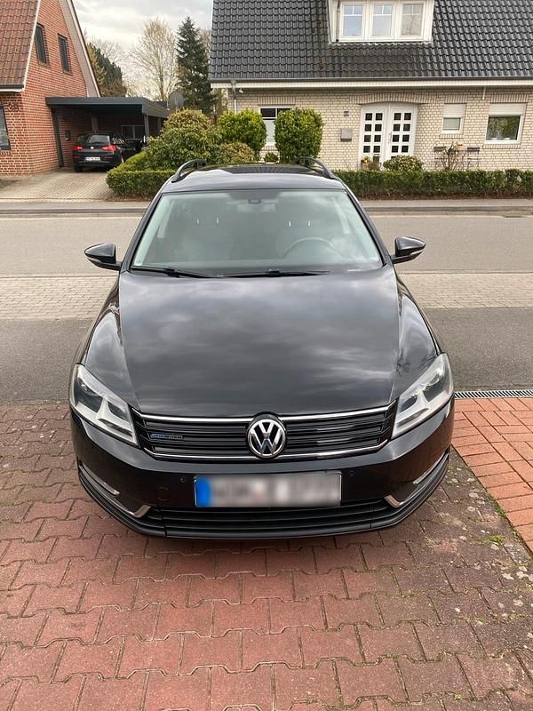 Gebraucht VW Passat 105 PS (77 kW) 2012 Schwarz Kombi