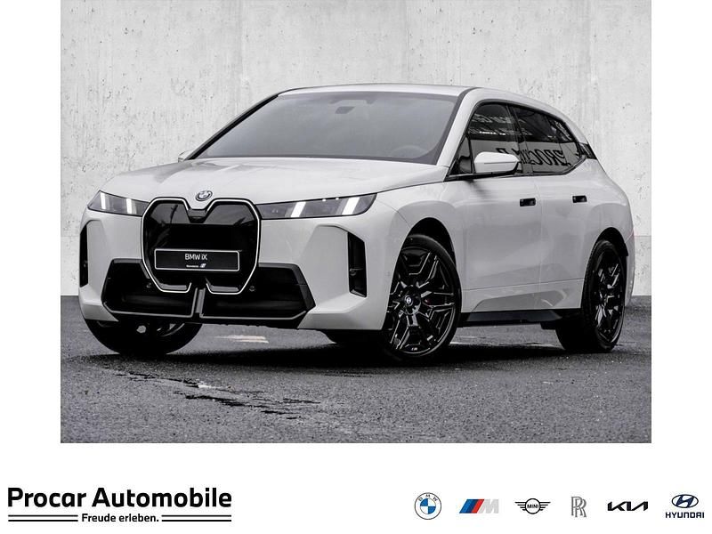 Weiß Neu 2025 BMW iX M Sport SUV | 81.980 € (Superpreis) - Bild 1/4