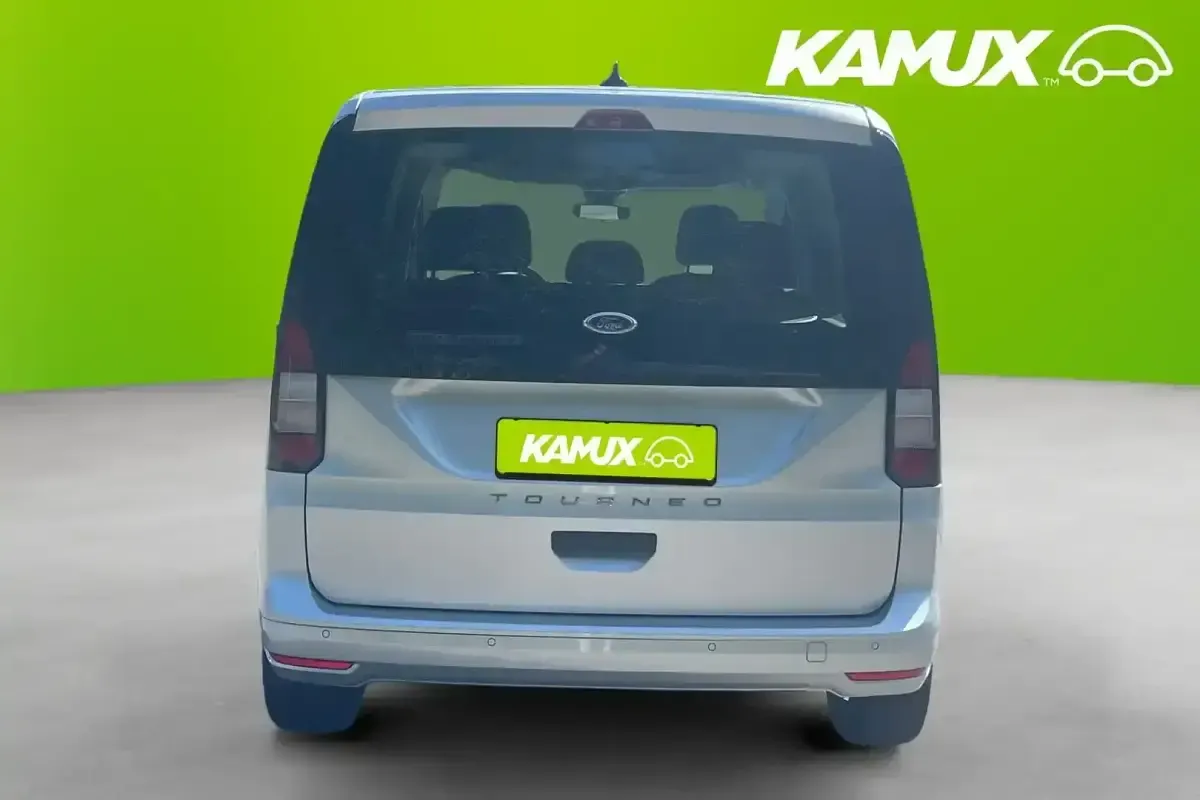 Gebraucht Ford Tourneo Connect 122 PS (89 kW) 2024 Silber / grau Van / Kleinbus