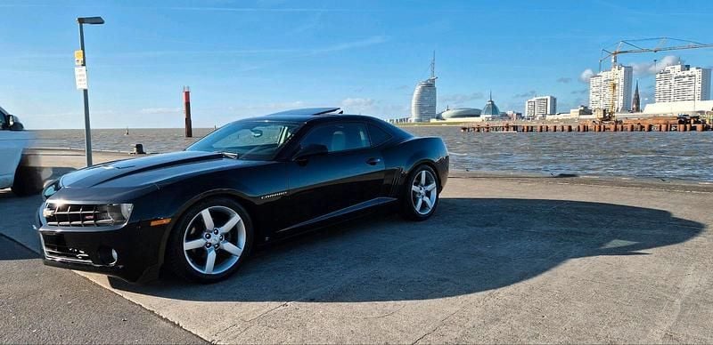 Gebraucht Chevrolet Camaro 306 PS (225 kW) 2011 Schwarz Coupé
