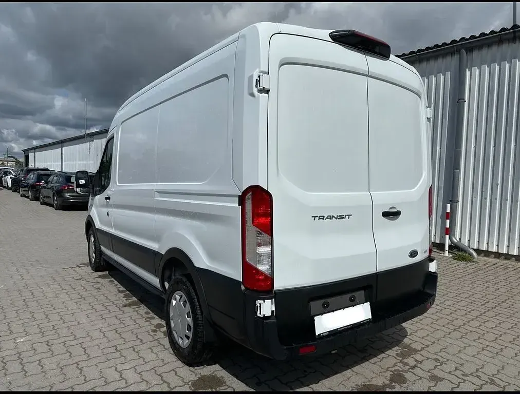 Gebraucht Ford Transit 170 PS (125 kW) 2021 Weiß Van / Kleinbus