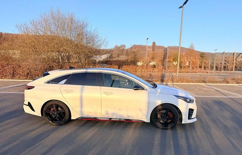 Gebraucht Kia ProCeed GT 204 PS (150 kW) 2020 Weiß Kombi