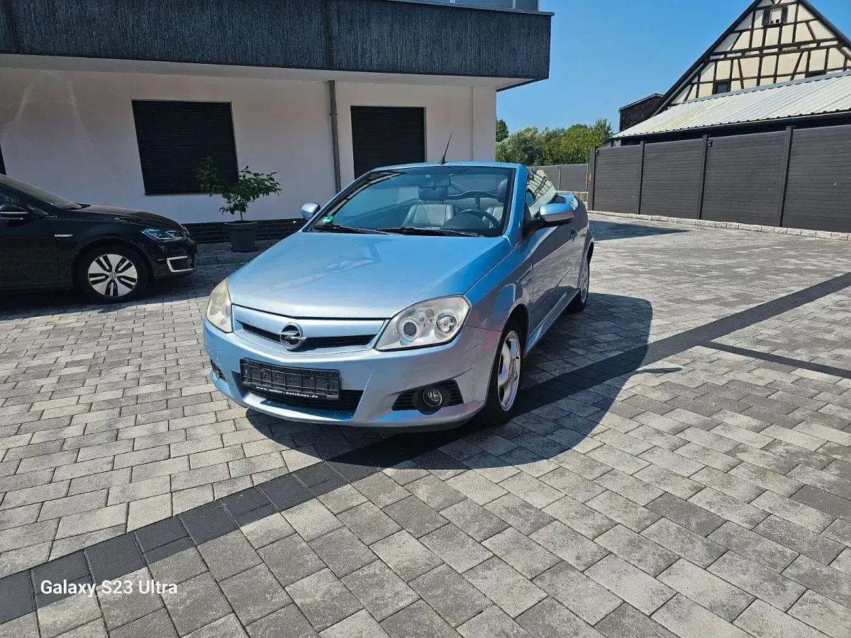 Gebraucht Opel Tigra Enjoy 125 PS (91 kW) 2005 Blau Cabrio
