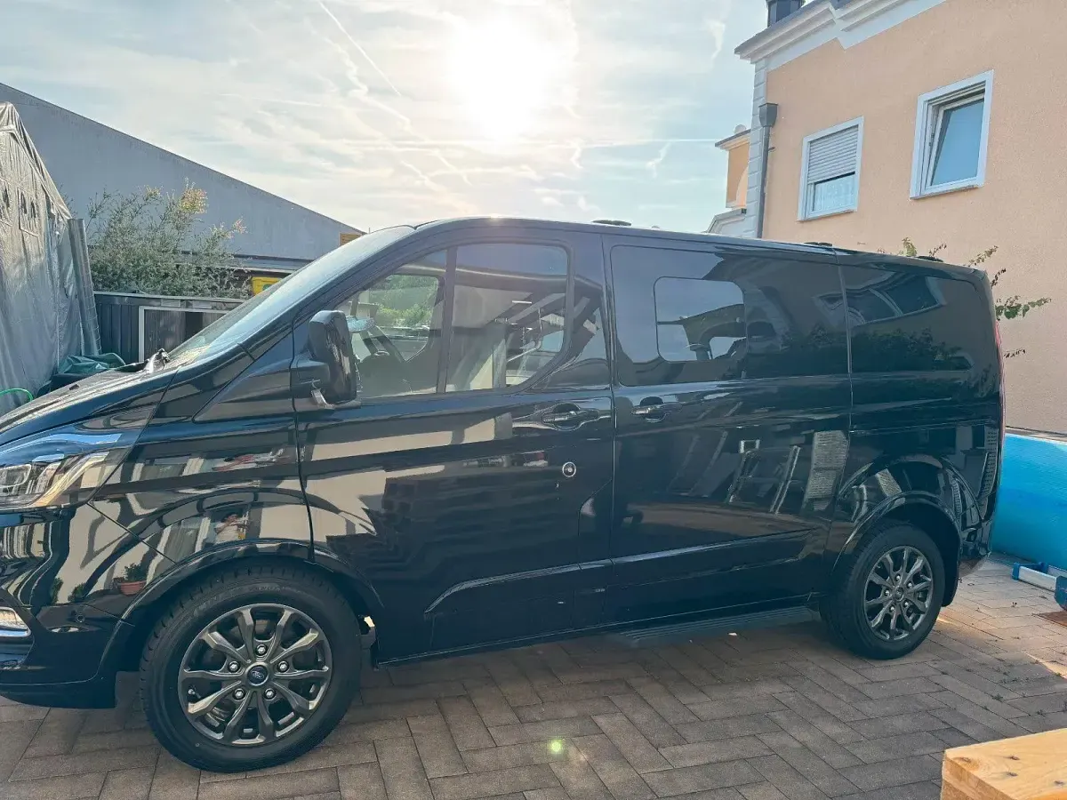 Usata Ford Transit Custom 253 CV (186 kW) 2020 Nero Monovolume
