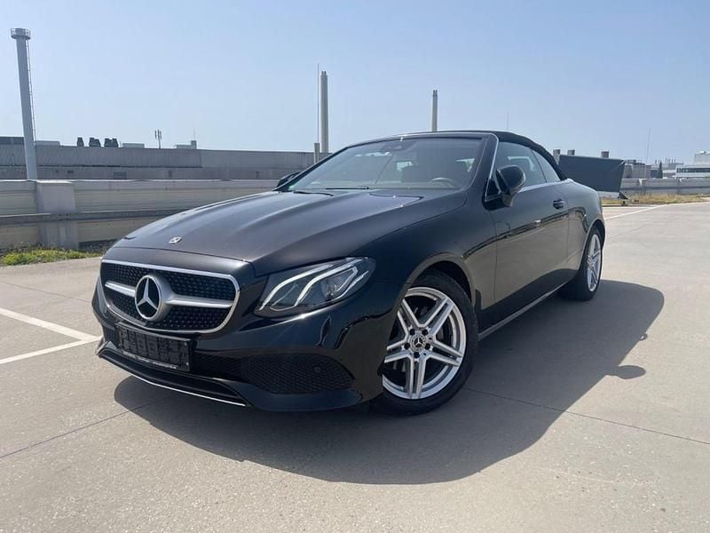 Gebraucht Mercedes E200 Avantgarde 184 PS (135 kW) 2018 Schwarz Cabrio