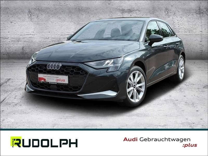 Manhattangrau metallic Gebraucht 2025 Audi A3 Advanced Plus Limousine | 32.460 € (Fairer Preis) - Bild 1/4