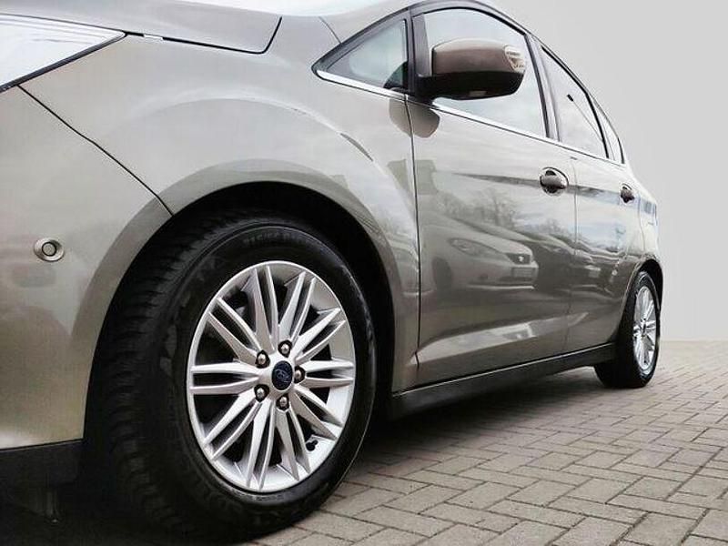Gebraucht Ford C-MAX Titanium 125 PS (91 kW) 2018 Silber Van / Kleinbus