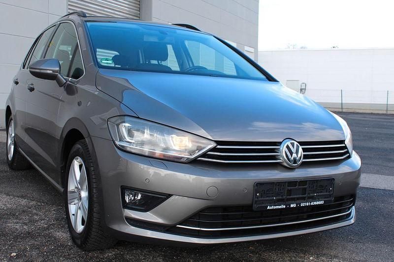 Gebraucht VW Golf VII Highline 125 PS (91 kW) 2015 Grau Limousine