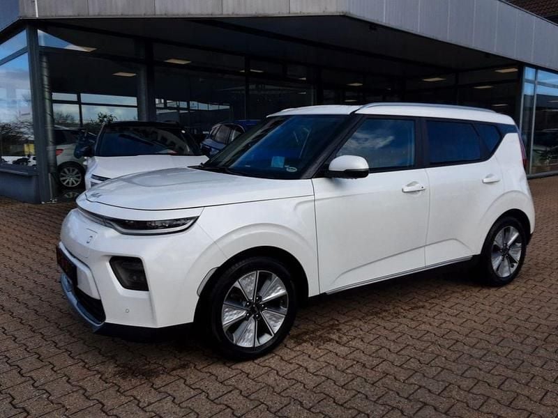 Gebraucht Kia Soul EV Spirit 150 kW (204 PS) 2022 Weiß SUV