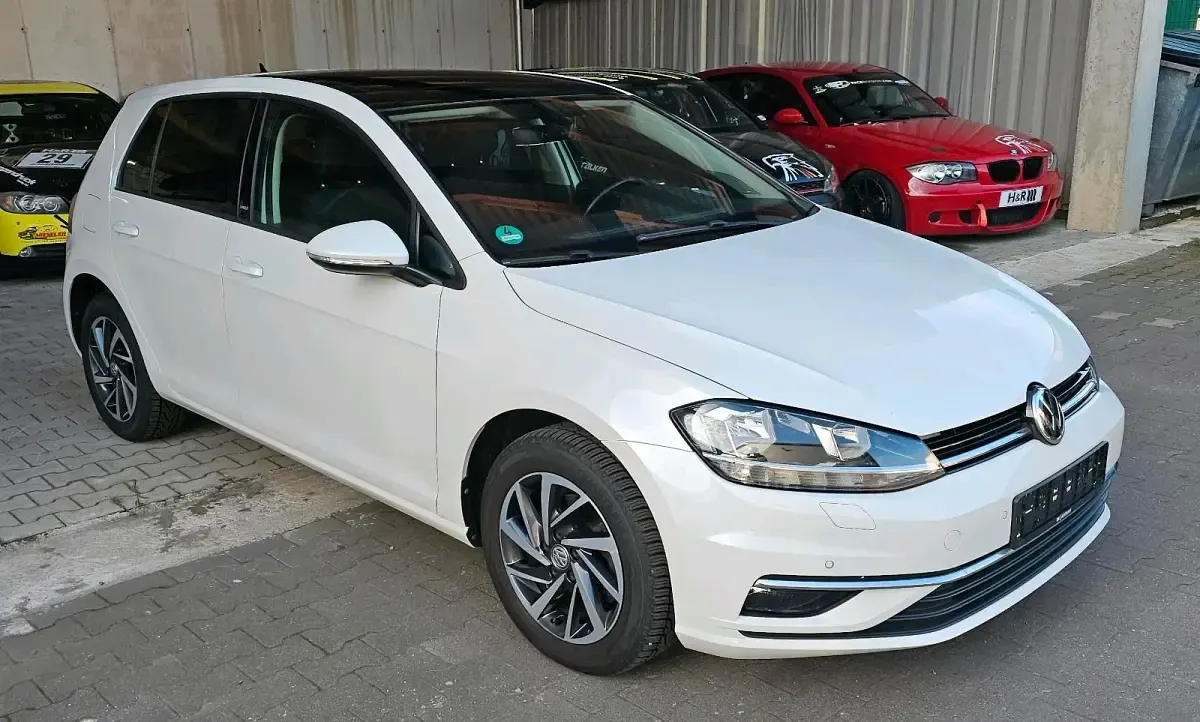 Gebraucht VW Golf VII Sound 150 PS (110 kW) 2017 Weiß Limousine