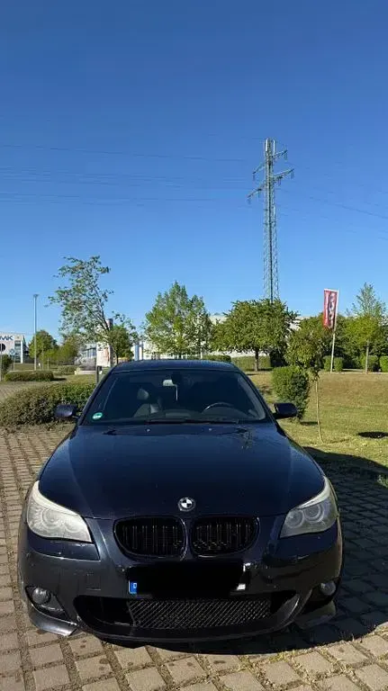 Gebraucht BMW 523 190 PS (139 kW) 2008 Schwarz Limousine