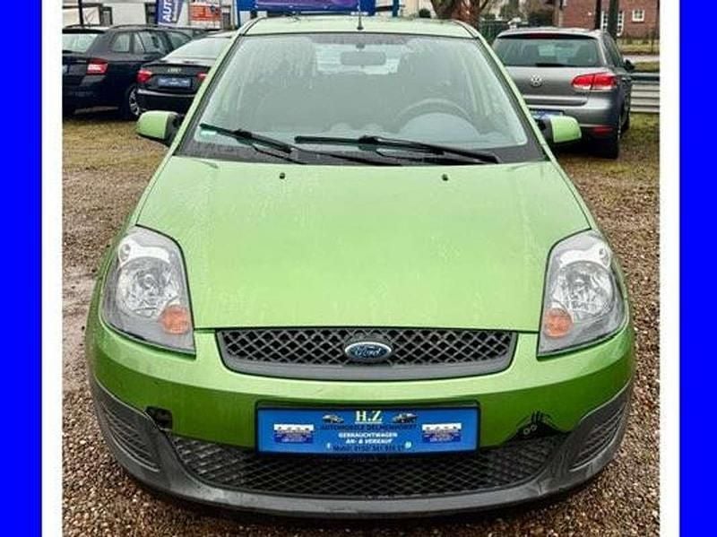 Gebraucht Ford Fiesta 69 PS (50 kW) 2008 Grün Kleinwagen