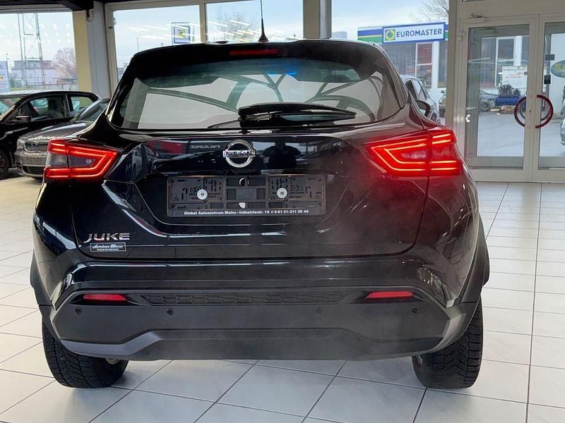 Gebraucht Nissan Juke Acenta 114 PS (83 kW) 2021 Schwarz SUV