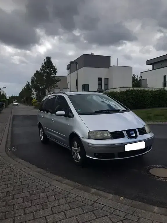 Używany Seat Alhambra 116 KM (85 kW) 2005 Srebrny Minivan