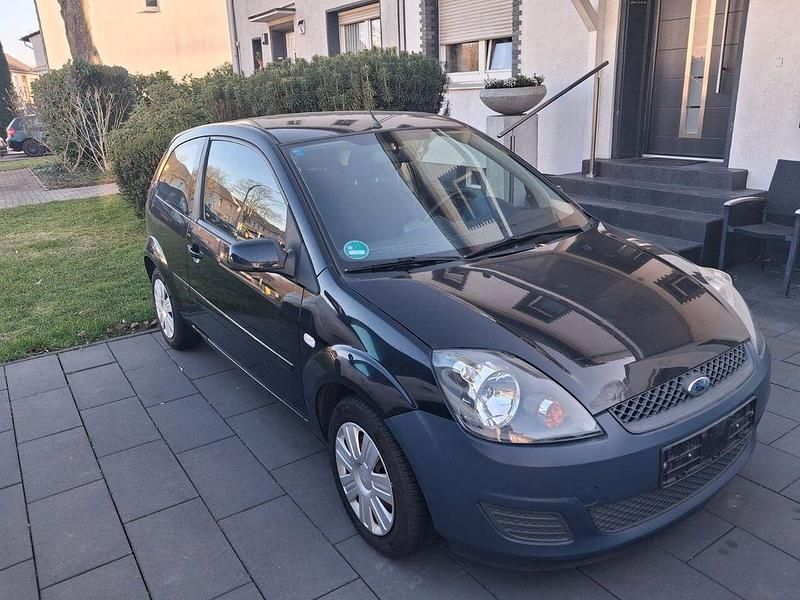 Gebraucht Ford Fiesta 60 PS (44 kW) 2007 Schwarz Kleinwagen
