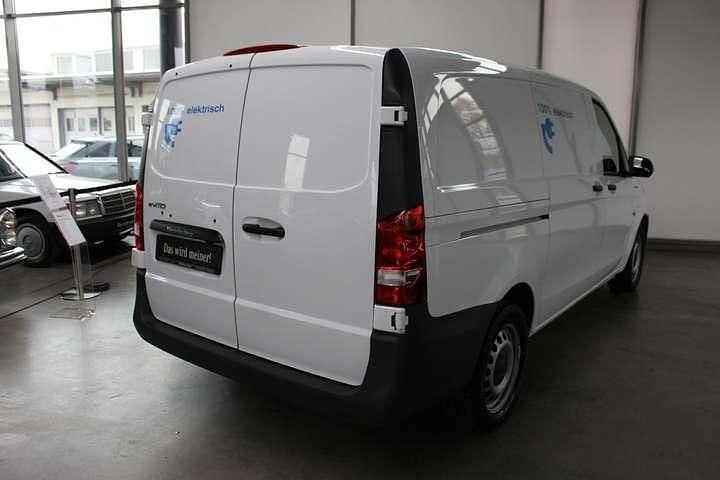 Gebraucht Mercedes Vito 85 kW (116 PS) 2020 Weiß Van