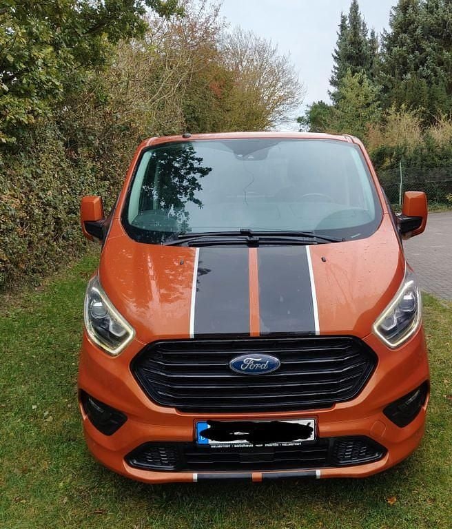 Orange Gebraucht 2019 Ford Tourneo Custom Sport Van | 29.000 € (Guter Preis) - Bild 1/4